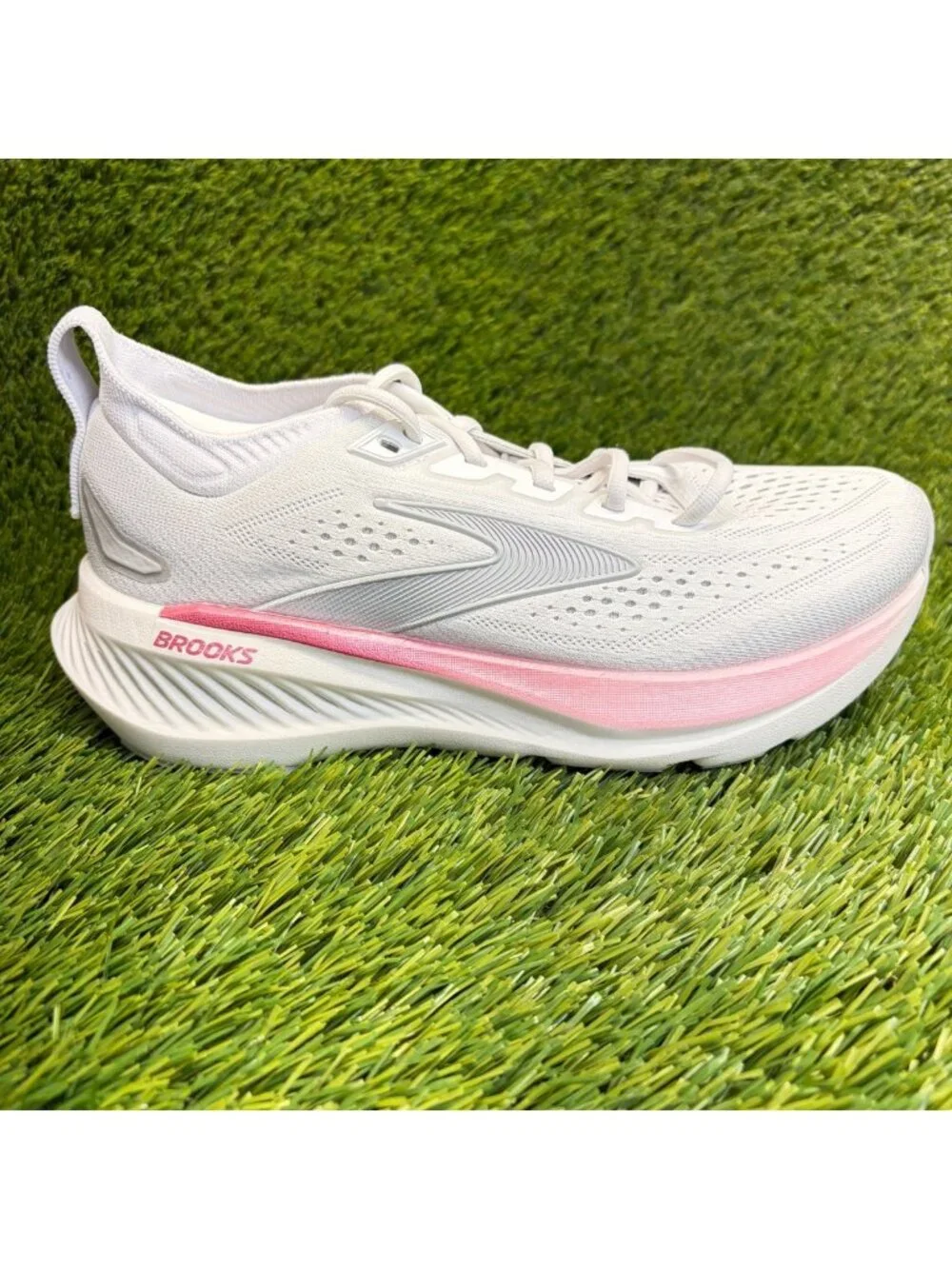 Brooks Glycerin 23 Womens Size 6.5D White Gray Athletic Running Shoes Sneakers